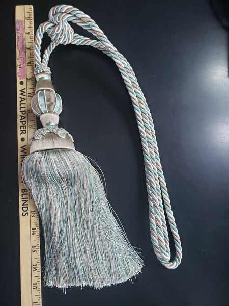 Tie Back and Decorative Tassels