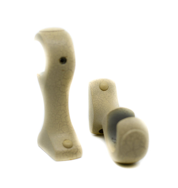 3 1/2" Projection Wood Euro Bracket (35mm) 613 F26 Alabaster Crackle